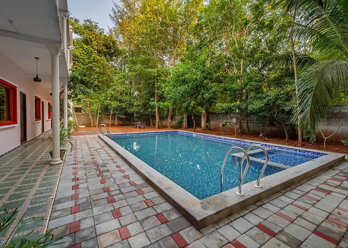 Hotel De Jardin Pondicherry With Swimming Pool