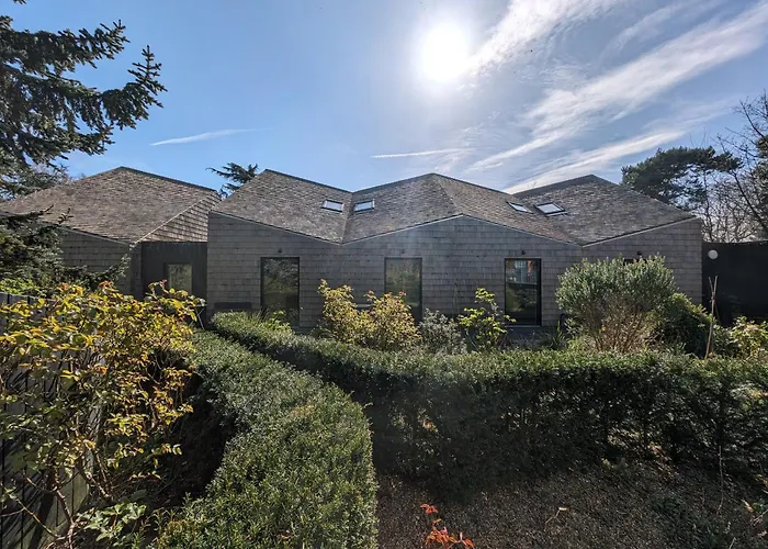 Five Acre Barn