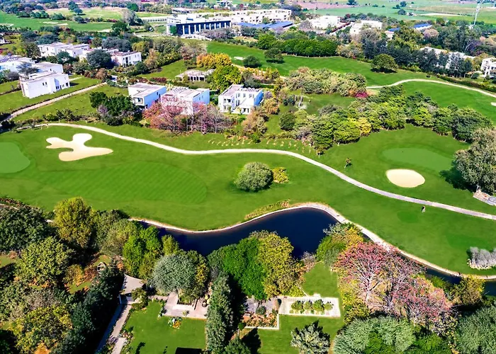 Karma Lakelands Golf Resort & Residences