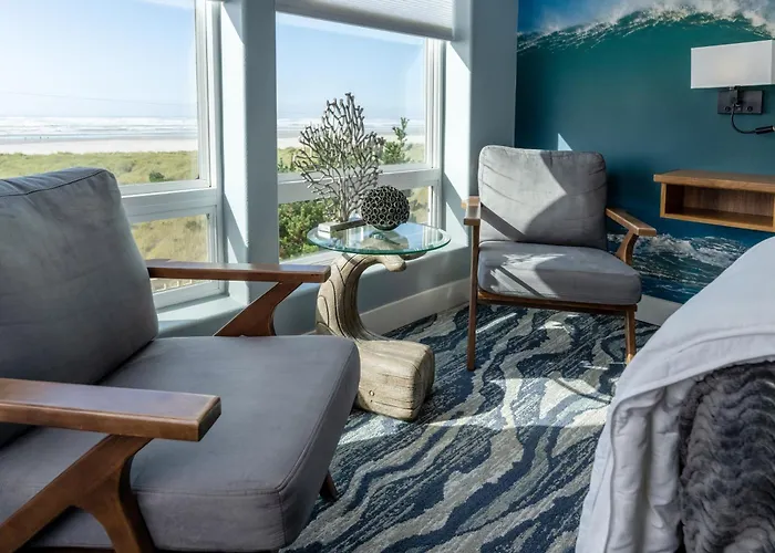 The Seaside Oceanfront Inn