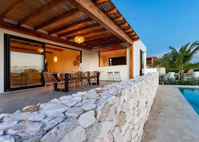 Lxry Villas
