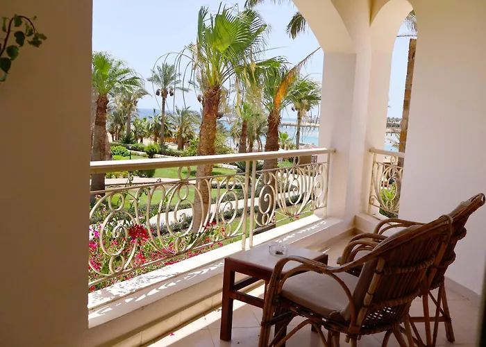Brayka Bay Reef Resort Abu Dabab