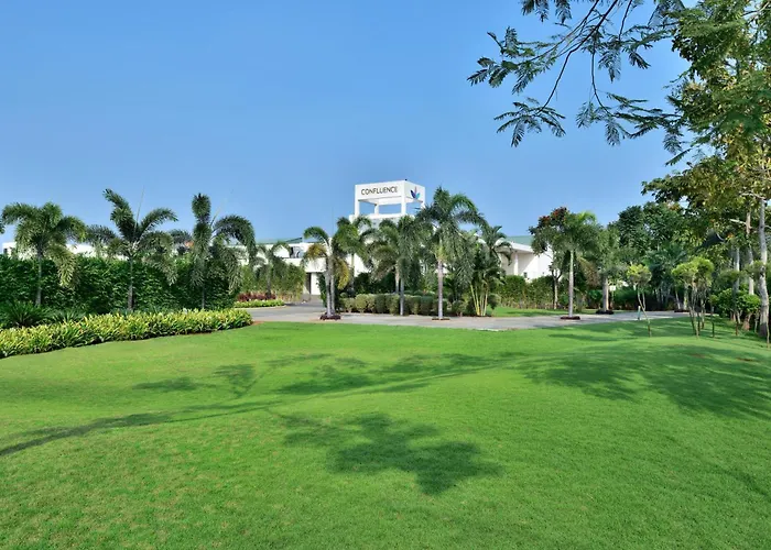 Four Points By Sheraton & Convention Center