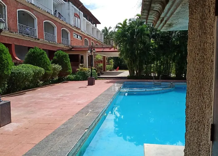 Arnala Beach Resort