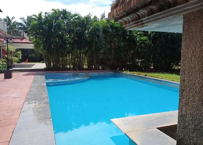 Arnala Beach Resort