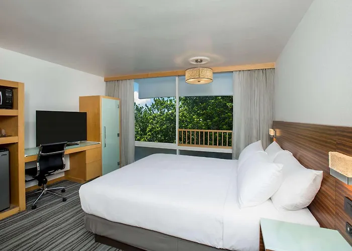 Grand Naniloa Hotel, A Doubletree By Hilton Hilo
