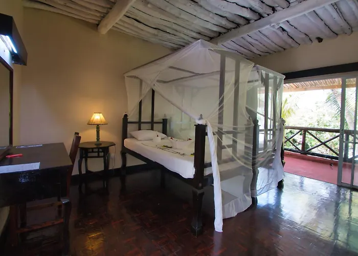 Barracuda Inn Resort