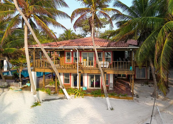 Sundiver Beach