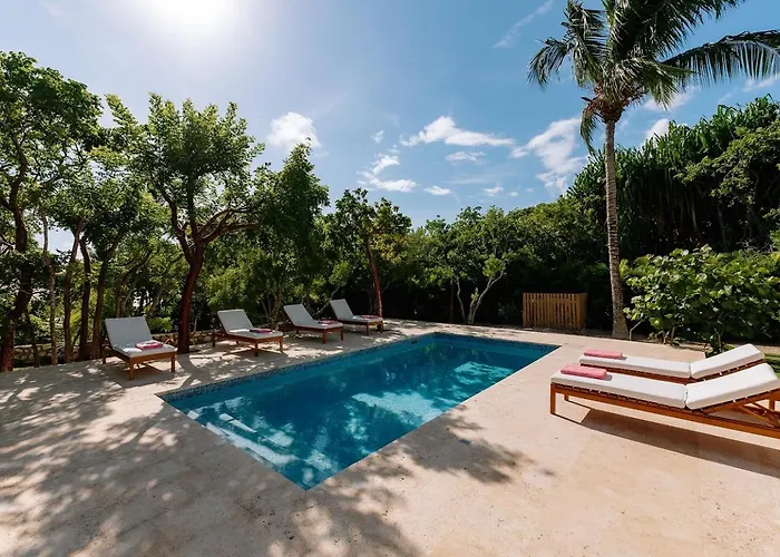 Pink Sands Resort Dunmore Town