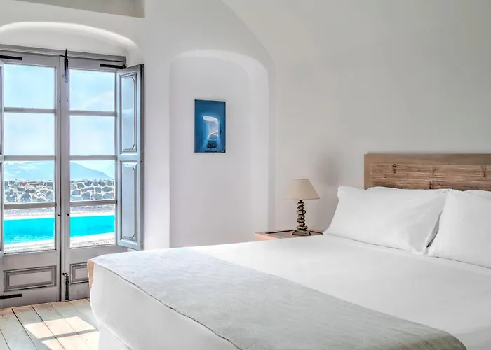 Vedema, A Luxury Collection , Santorini