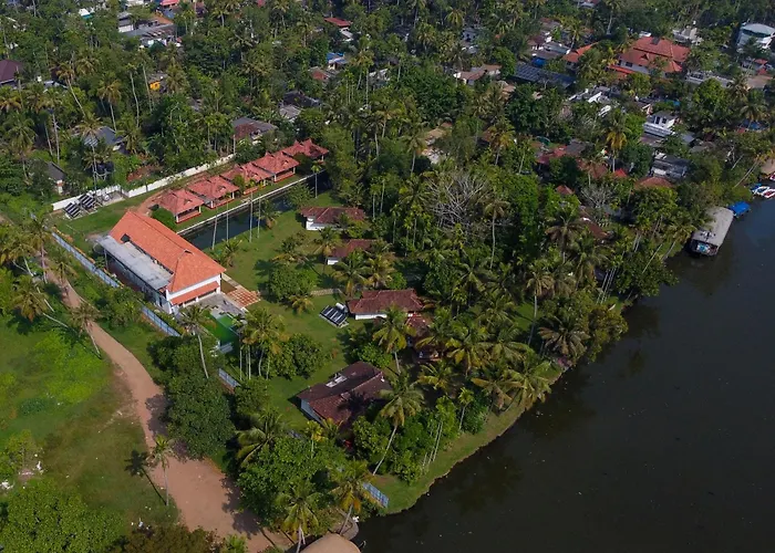 Palmgrove Lake Resort