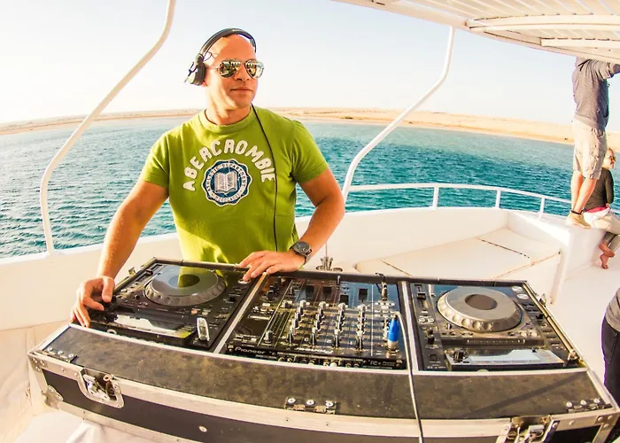The Breakers Diving And Surfing Lodge Soma Bay Hurghada
