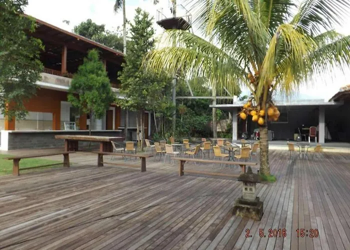 Jimmers Mountain Resort Puncak