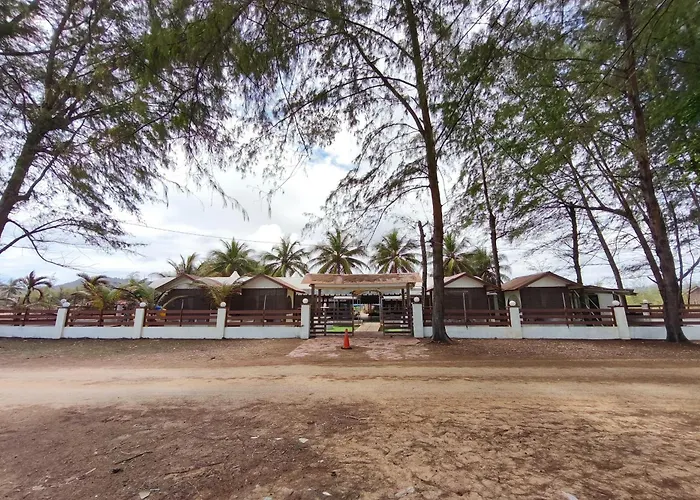 Alsafina Kijal Beach Resort & Restaurant