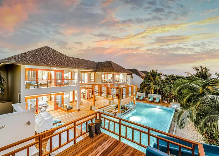 Hideaway Beach Resort & Spa