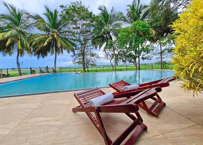Flamingo Lake Resort Tissamaharama
