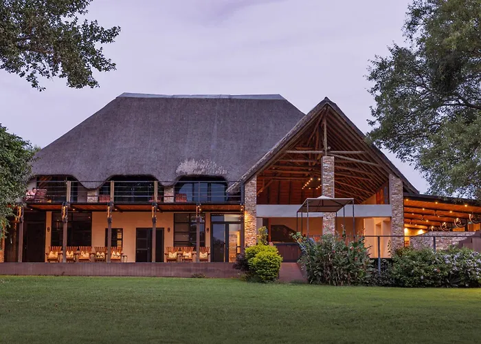 Chobe River Lodge