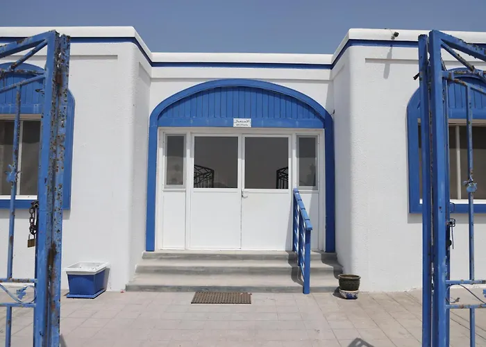 Al-Ashkhara Beach Resort منتجع شاطئ الأشخرة