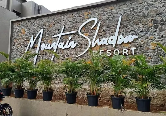 Mountain Shadow Resort