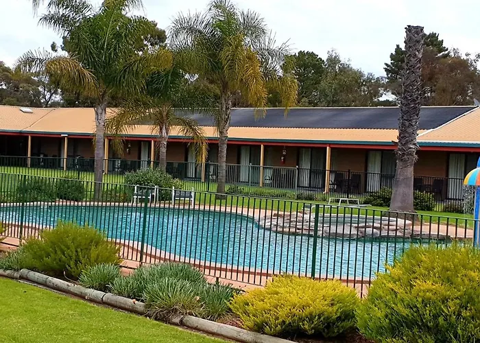Barooga Country Inn Motel