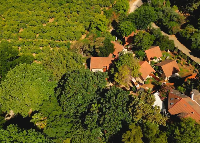 Vitrage Holiday Village And Spa