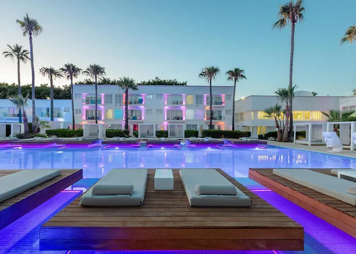 So White Beach Resort Agia Napa