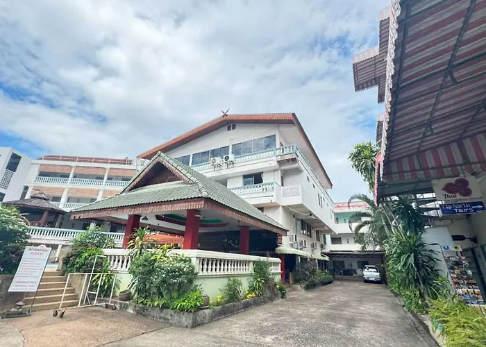 Hotel O Top North Guesthouse