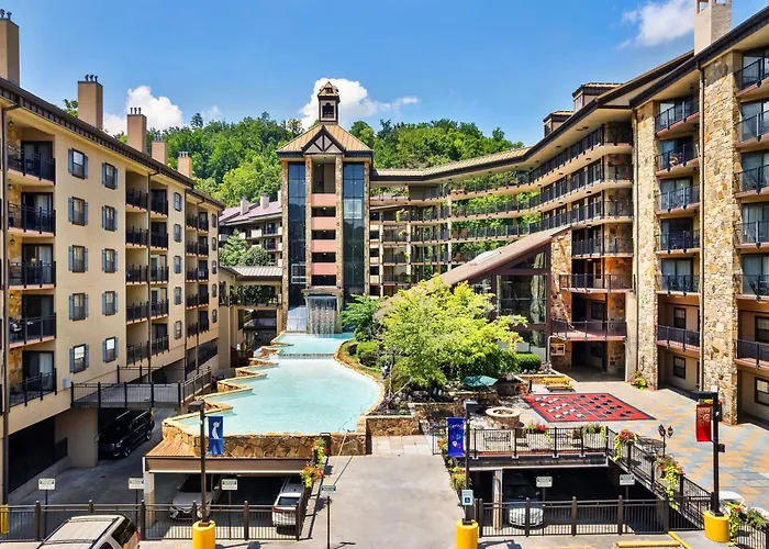 Gatlinburg Town Square Hotel