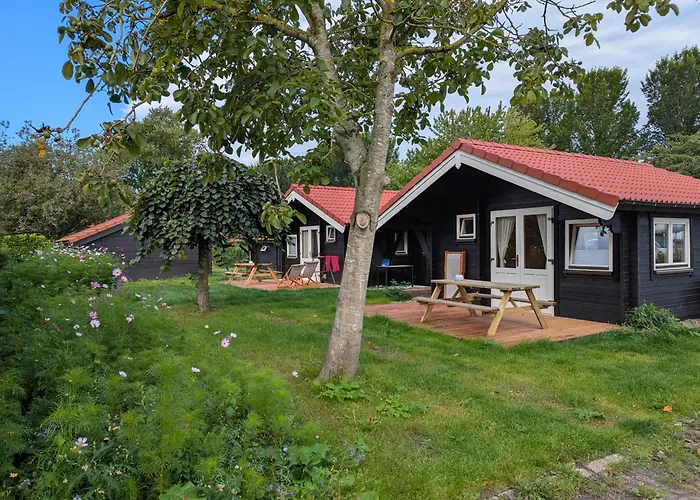 The Bee - Trekkershuts & Apartment