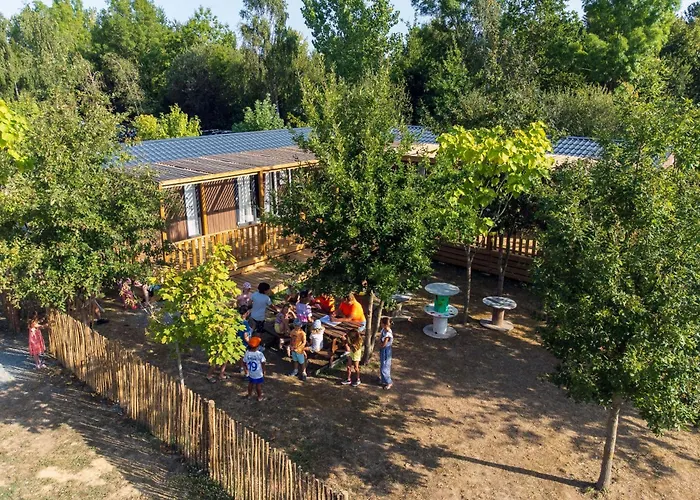 Camping Aubigny-Les Clouzeaux