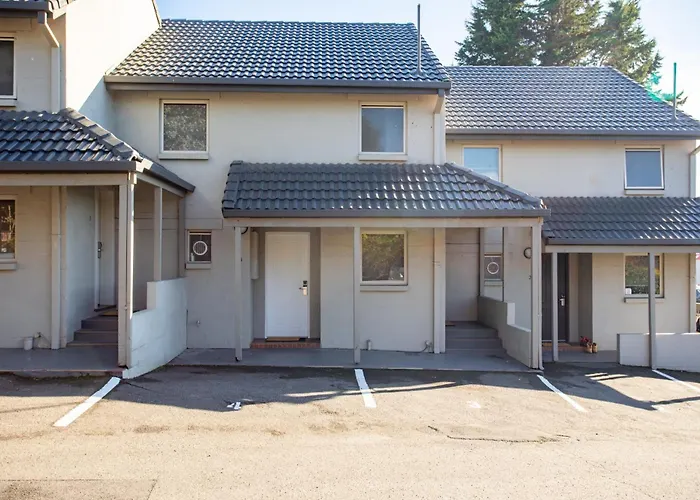 Elphin Serviced Apartments