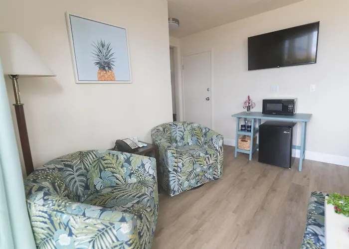 Days Inn By Wyndham Maui Oceanfront
