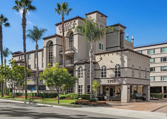 Peacock Suites Anaheim