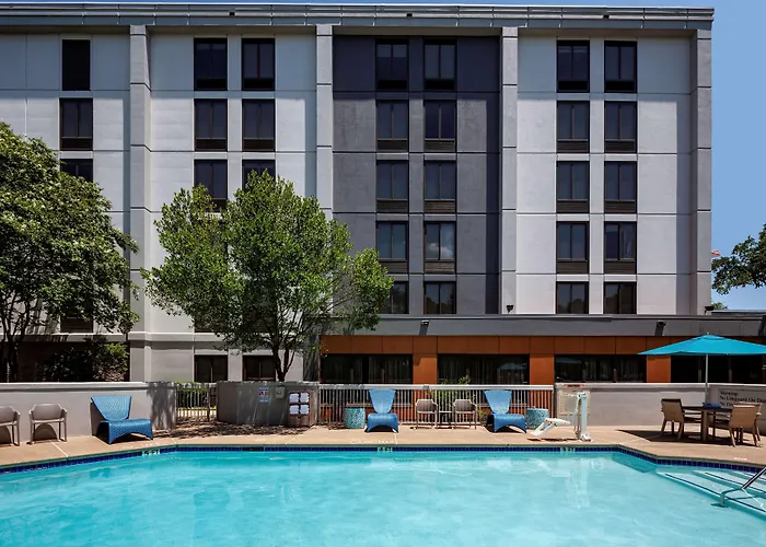 Hampton Inn Austin Nw Near The Domain