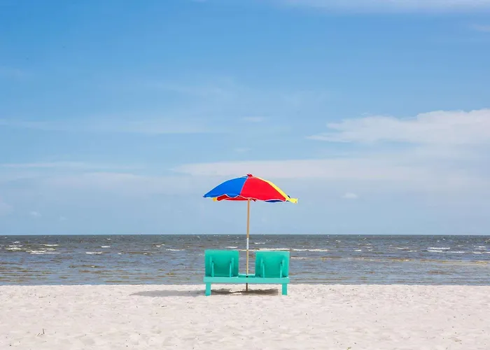 Super 8 By Wyndham Diberville Biloxi Area