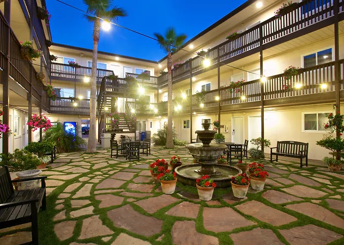 Ocean Beach Hotel