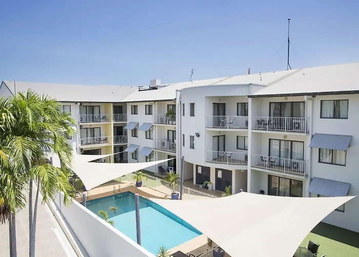 Metro Advance Apartments & Hotel
