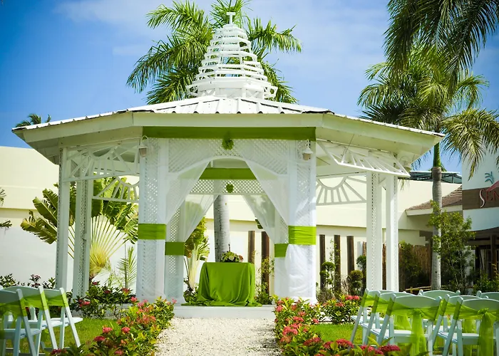 Ocean Blue & Sand Beach Resort Punta Cana