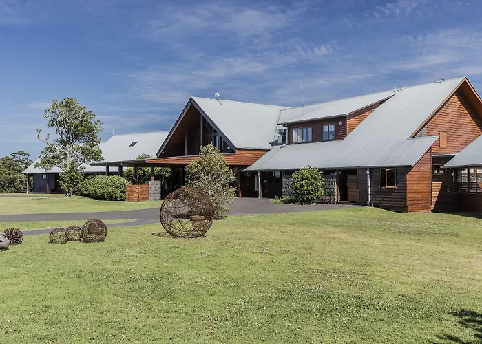Spicers Peak Lodge