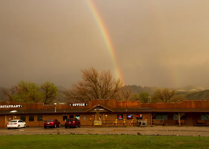 Yellowstone Valley Inn