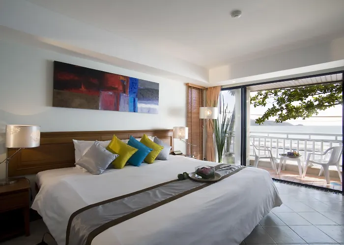 Sunset Beach Resort - SHA Extra Plus Phuket