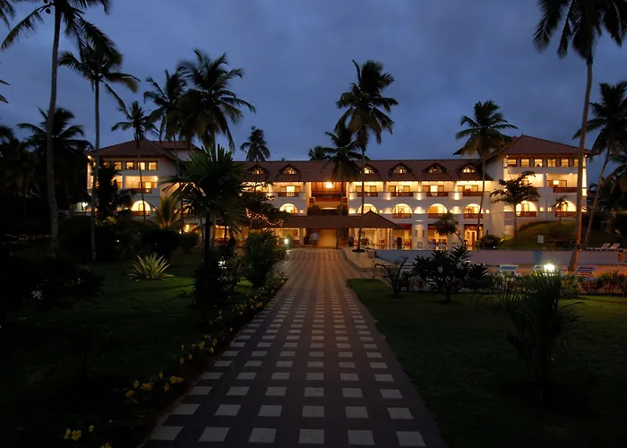 Estuary Sarovar Premiere Poovar Island
