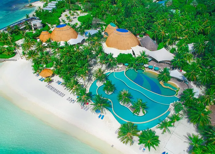 Holiday Inn Resort Kandooma Maldives: Kids Stay, Eat & Dive Free Guraidhoo 