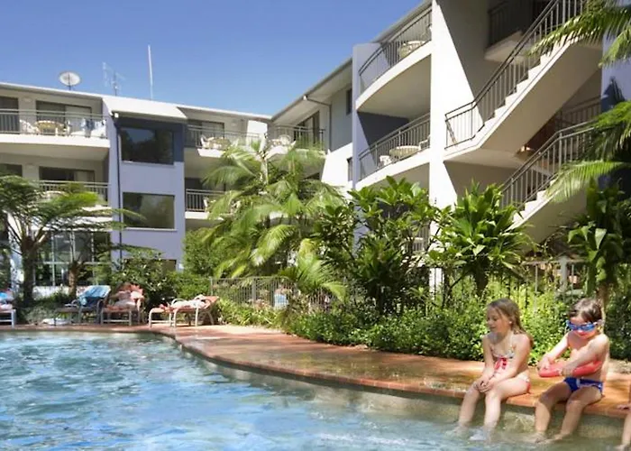 Flynns Beach Resort