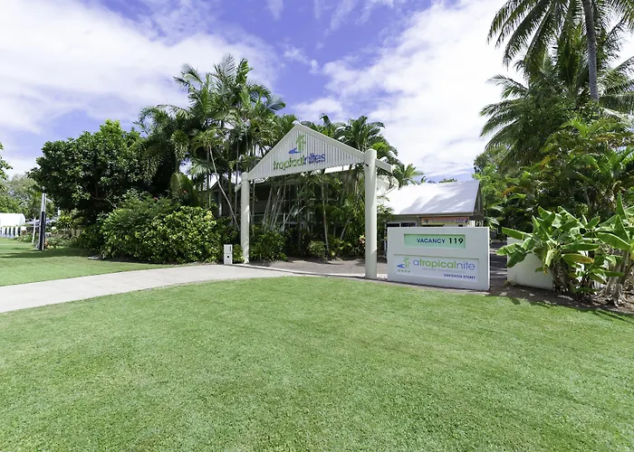 Tropical Nites Holiday Townhouses Port Douglas