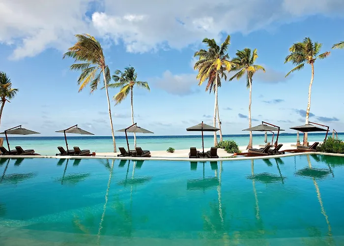 Constance Halaveli Hotel Bathala Island