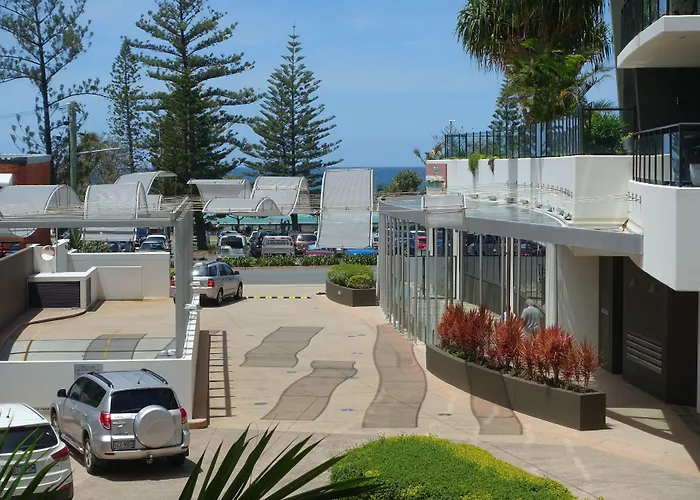 Ambience On Burleigh Beach