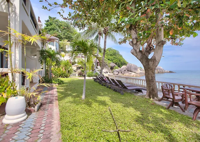 Crystal Bay Beach Resort Lamai Beach 