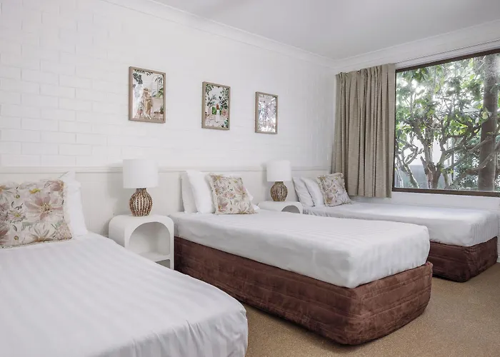 Main Beach Apartments