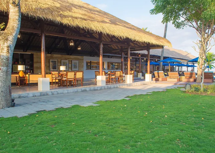 Lembongan Beach Club & Resort